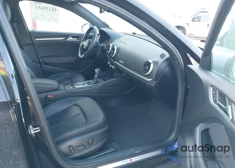 2018 Audi A3 2.0T Premium/2.0T Tech Premium z USA, uszkodzony, nr VIN WAUGUGFF0J1032513